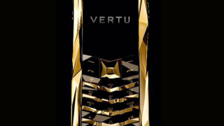 Телефон-бижу от Vertu за Boucheron