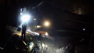 Водолаз загина в спасителната операция в тайландската пещера