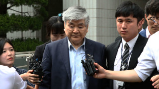 Председателят на Korean Air почина седмици след като беше свален от поста и обвинен в нарушения