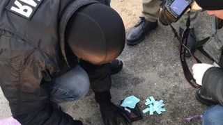 Задържаха наркопласьори "ветерани" в столицата и Перник
