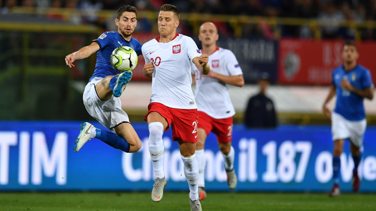 Италия 1 : 1 Полша 81′ Петшак влиза на мястото