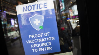 В САЩ починалите от COVID 19 от началото на пандемията надхвърлиха