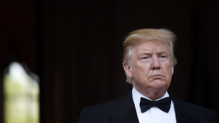 Принц Чарлз е прекарал 75 минути повече от планираното в