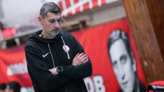 Александър Попов след успеха над Дея спорт: Не ме гледайте, че се усмихвам... това е пирова победа