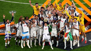 Тотнъм ще направи парад из Северен Лондон след като спечели