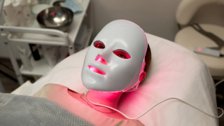 Терапиите с LED светлина се използват за редица кожни проблеми