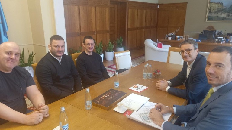 Паметник на Димитър Пенев ще бъде поставен до стадиона на