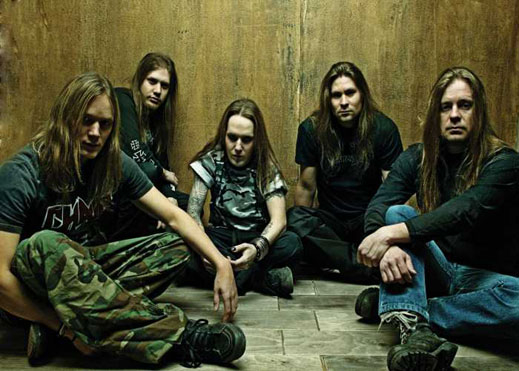 Фронтменът на Children Of Bodom се нарани