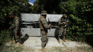 Президентът на Салвадор с амбициозен план да намали престъпността Извънредното положение