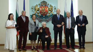 На церемония в Гербовата зала на Дондуков 2 Румен Радев