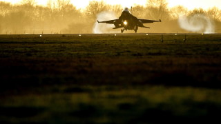 Продължават авиоударите на създадената от Запада коалиция в Сирия Убита