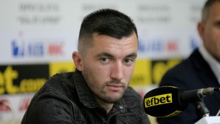 Нападателят на Локомотив Пловдив Ален Ожболт призна че вече се