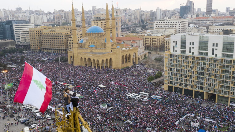 Четвърти ден на масови протести в Ливан - News.bg