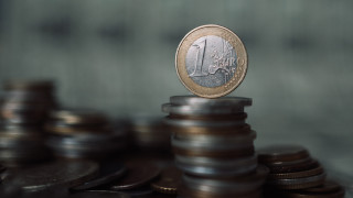 Какви ползи би имала България от приемането на еврото Имали
