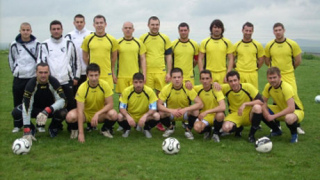 Аматьори биха отбора на "брадъра" Панайот