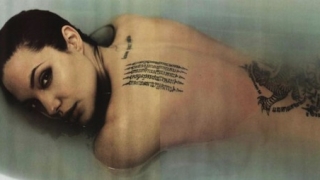 Анджелина Джоли с три нови татуировки 