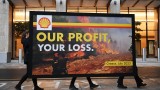  £30 000 на минута: Билбордът, който притегли погледите върху облагите на Shell 