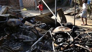 29 годишен мъж е задържан във връзка с терористичните атаки в