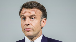 Френският президент Еманюел Макрон в сряда призова съперничещите си партии