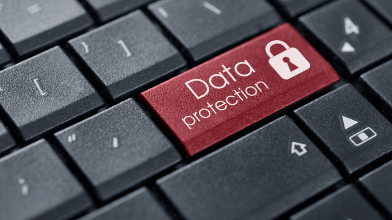 Бум на измами с лични данни заради теча от НАП очаква киберексперт