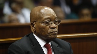 Бившият президент на ЮАР Зума обвинен в корупция