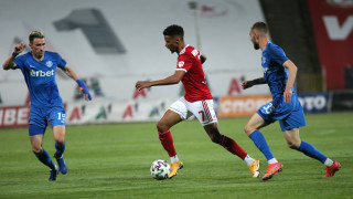 Професионалната футболна лига разпространи писмо до медиите с което информира