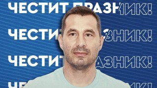 Левски поздрави бившия вратар на България Йордан Господинов Стражът е