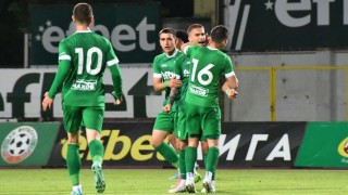 Временният старши треньор на Берое Веселин Пенев ще