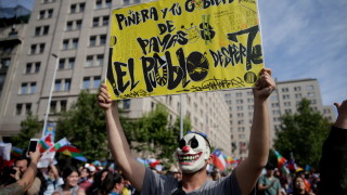 Президентът Себастиан Пиньера е поискал оставката на чилийското правителство Ходът