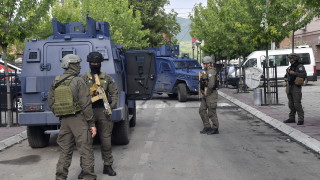 Британски войски патрулират по границата между Косово и Сърбия