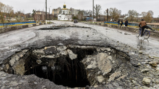 Украйна в събота призова цивилните в Луганска област да напуснат