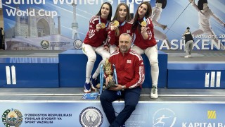 Михаела Стефанова Виктория Велиславова и Рая Ягова под ръководството на