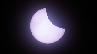 Първото слънчево затъмнение за 2025 г беше наблюдавано в събота