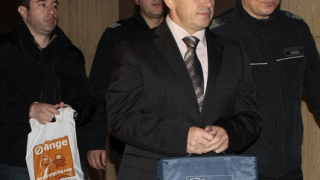 Трима лекари решават за ареста на Ал. Петров