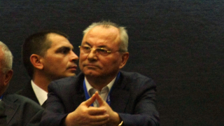 Почетният председател на ДПС д р Ахмед Доган ще става дядо