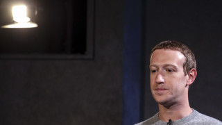За първи път в 18 годишната си историята Facebook отчита загуба