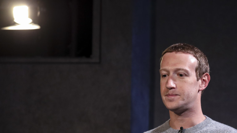 За първи път в 18-годишната си историята Facebook отчита загуба
