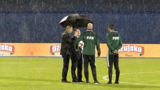 Световната квалификация между Хърватия и Косово бе прекратена след 25