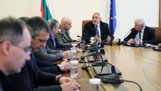 Премиерът Бойко Борисов не вижда смисъл в дългите грипни ваканции