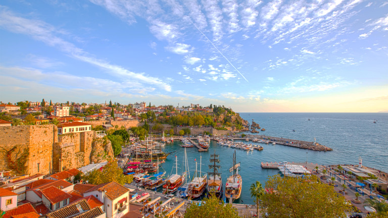 Анталия, Перлата на турската ривиера, един от най-популярните курорти в