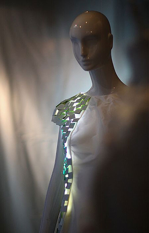 Мария Шарапова и Sony Ericsson представиха модерни технологични творби