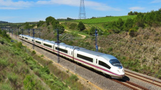 Железопътните работници в Южна Корея излязоха на четиридневна обща стачка