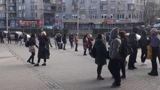 Уплаши ли се българинът, че не може да влезе в мола?