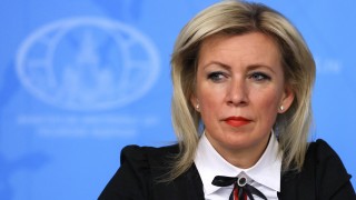 Захарова обяснява защо Латвия мрази Русия