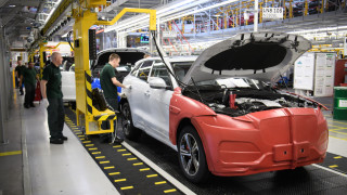 Най големият производител на автомобили във Великобритания компанията Jaguar Land Rover