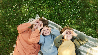 5 начина да се подготвим за 15 септември (без да депресираме децата или себе си)