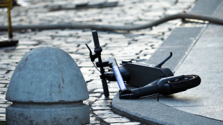 Кола блъсна 14-годишен с тротинетка в Пазарджик