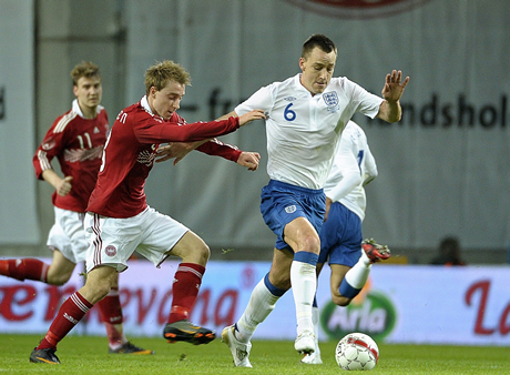 Капело връща лентата на Тери