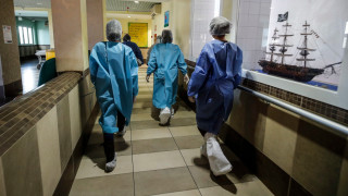 Арестуваха двама заради палеж на ваксинационен център в Италия