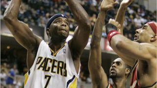 Индиана Пейсърс се класира за четвъртфиналите в НБА